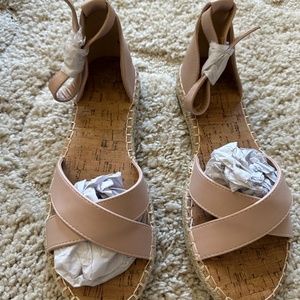 Brand New In Box! Women’s size 8 Blush Sandals